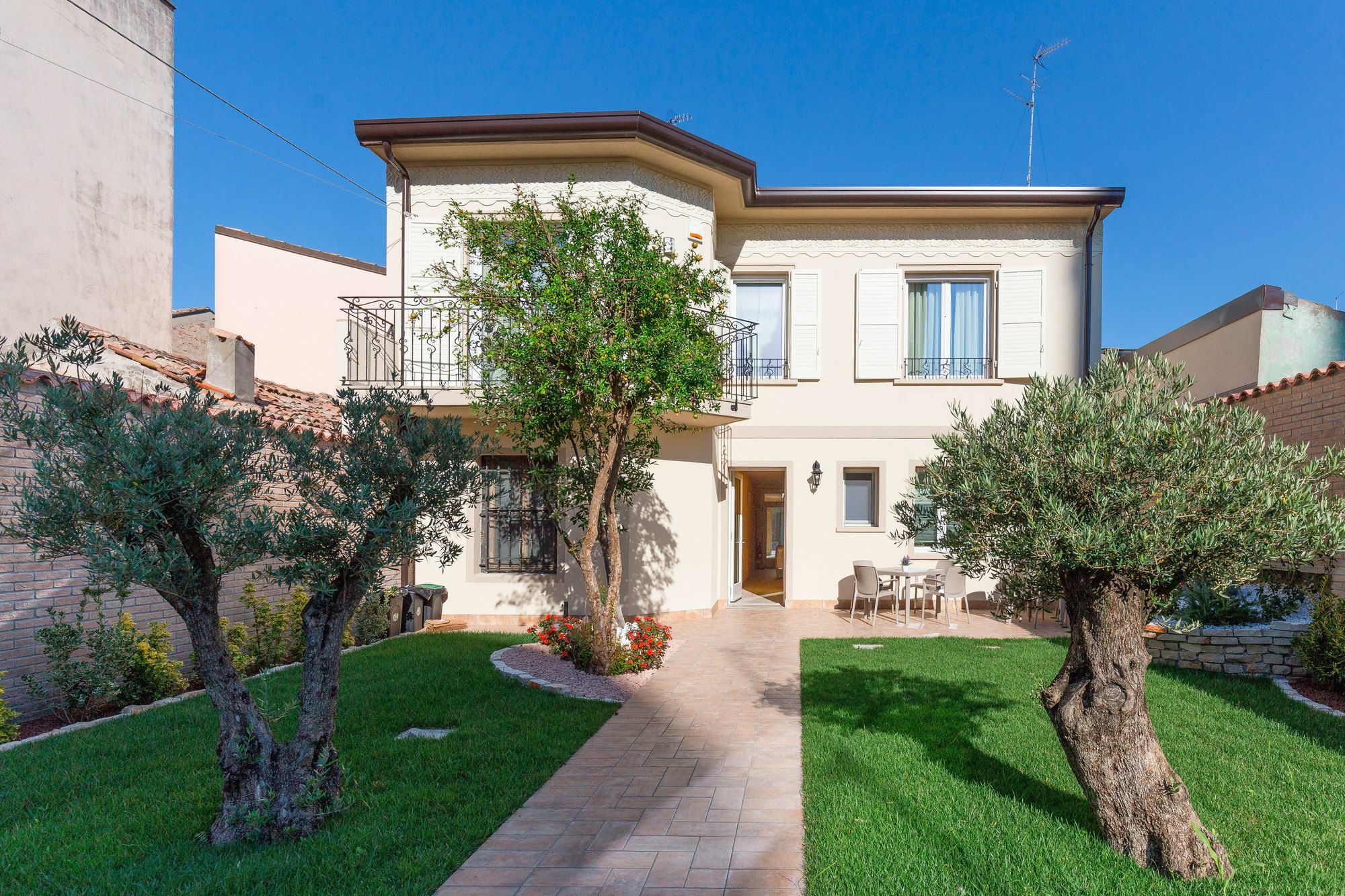 Villa Cavour Комакио Екстериор снимка
